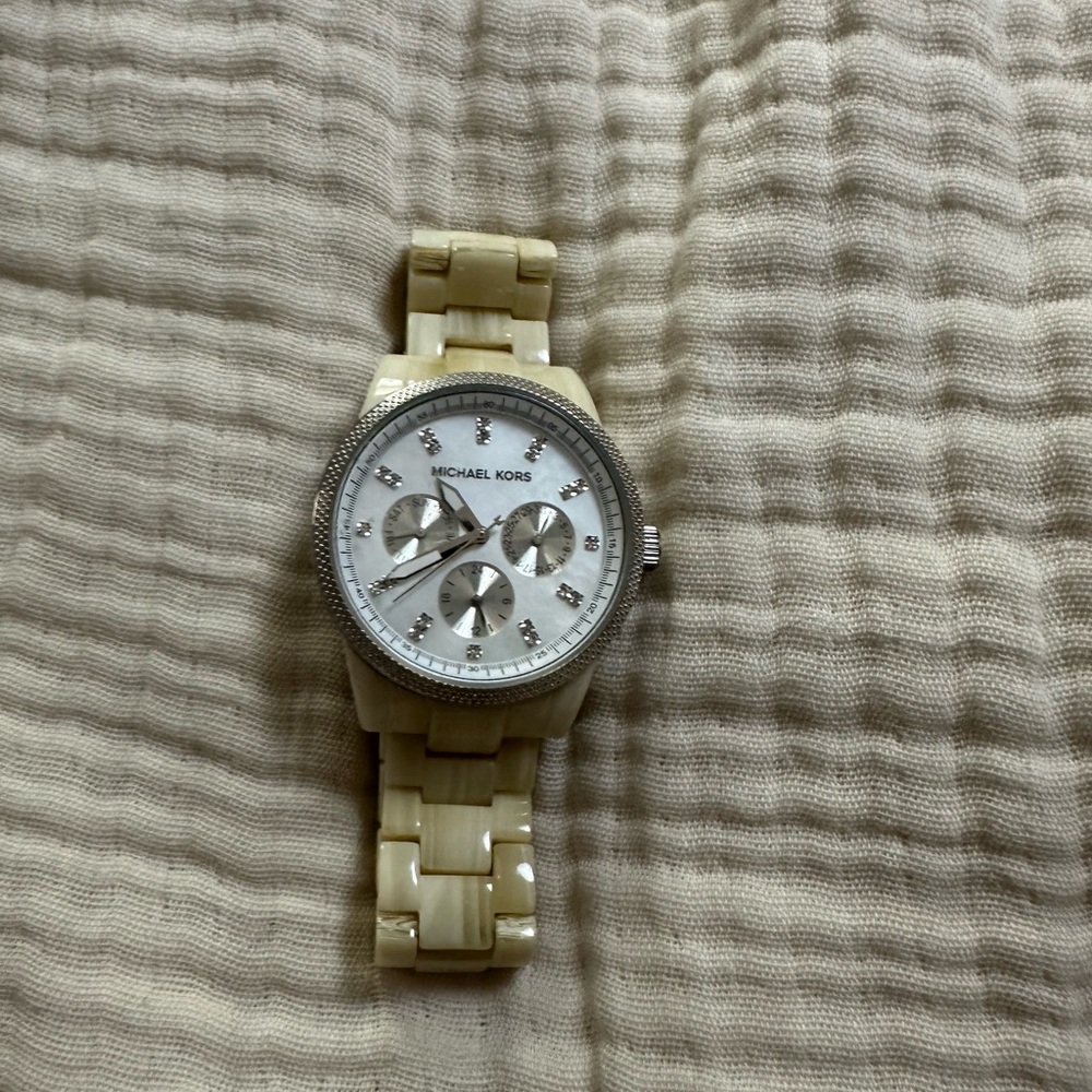 Michael Kors Cream Watch